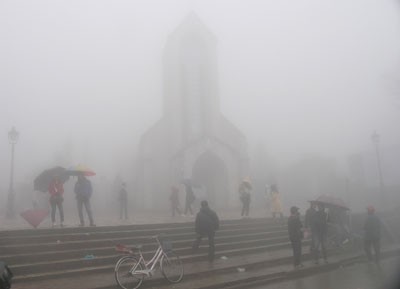 Сказочный городок Шапа за туманами - ảnh 2